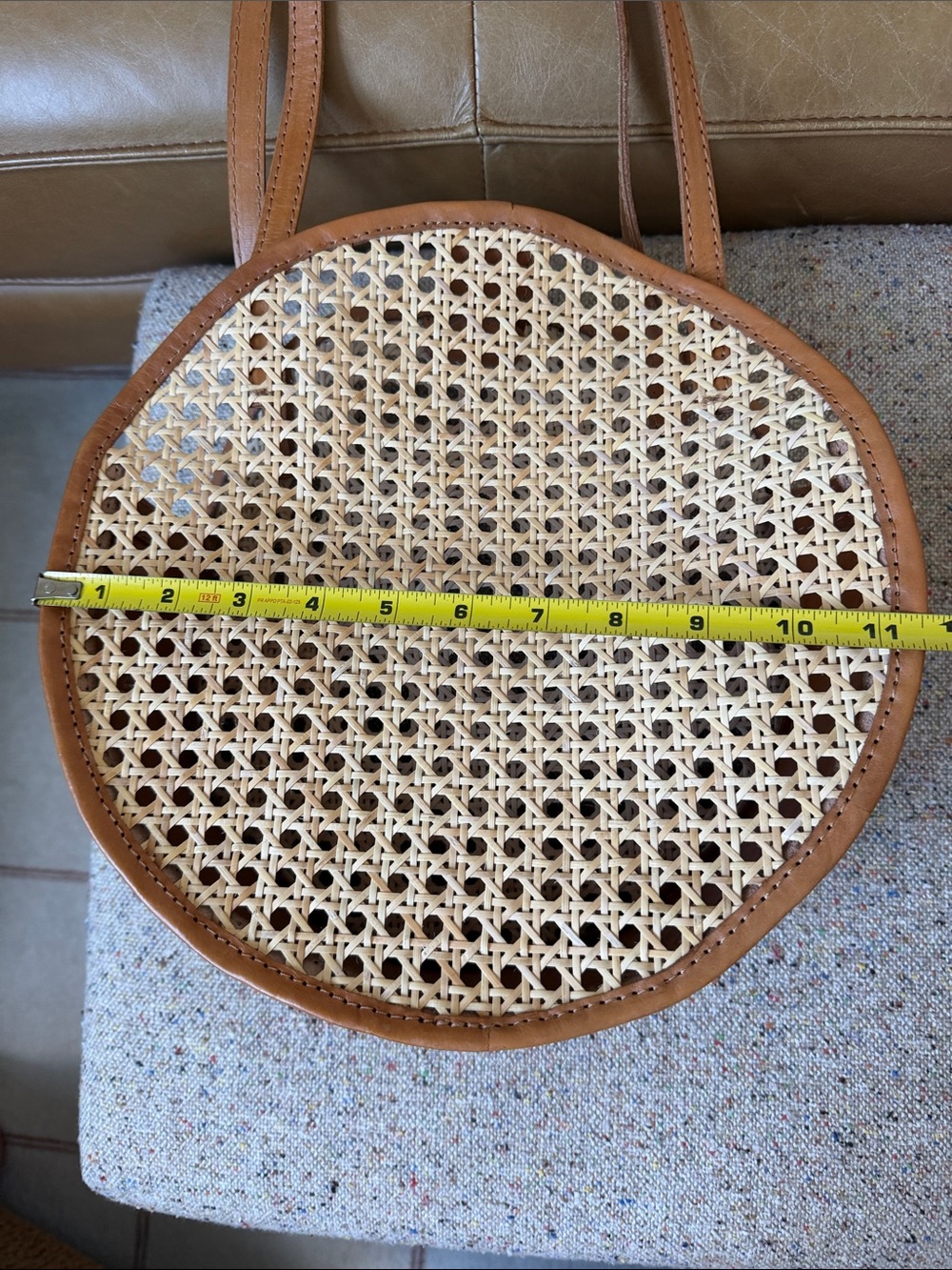 Round Leather Rattan Tote Bag from Bembien - Picture 10 of 11